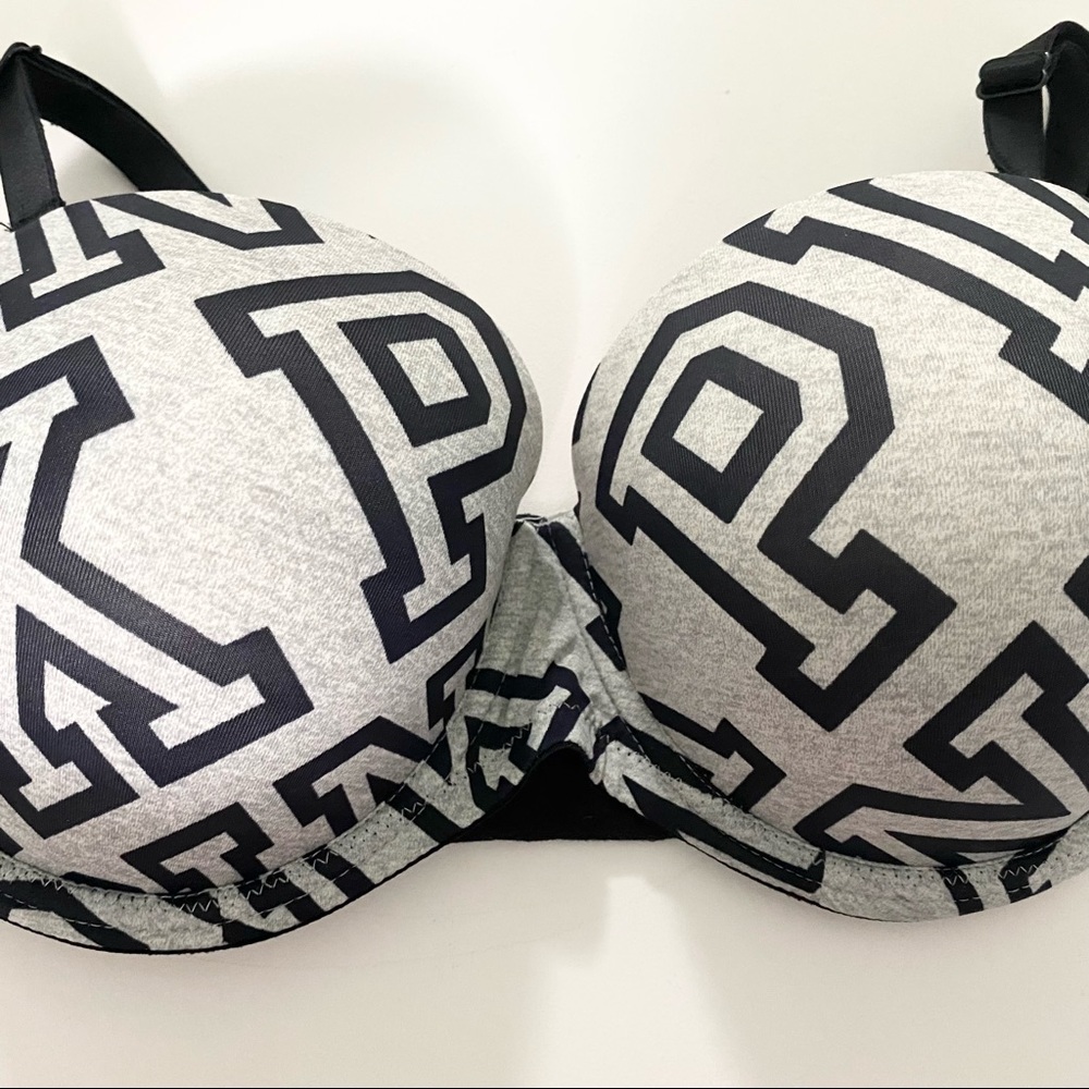NWOT PINK Victoria’s Secret Push-Up Bra